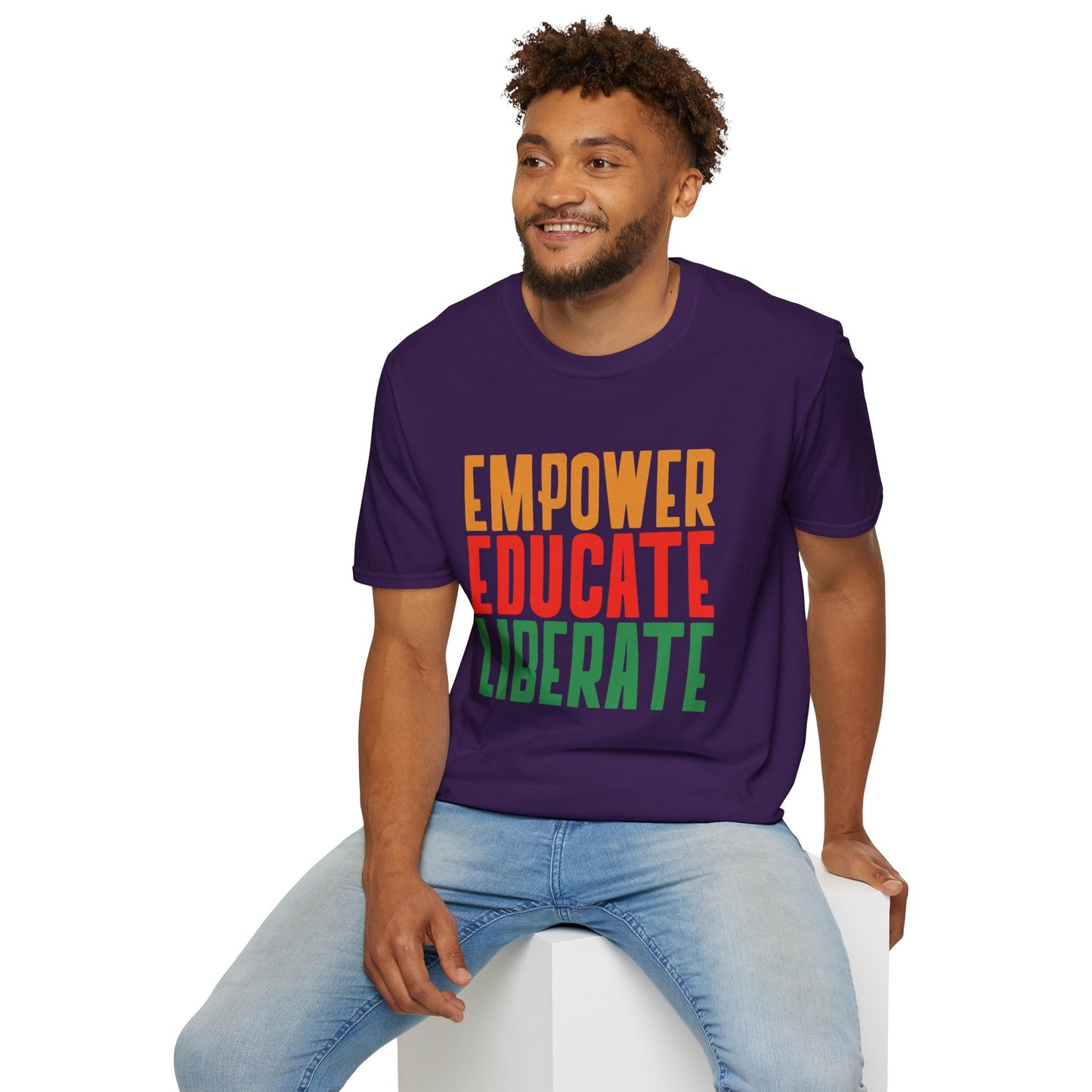 T-Shirt 'Empower, Educate, Liberate': Celebrando la Diversidad en Romero's | Men