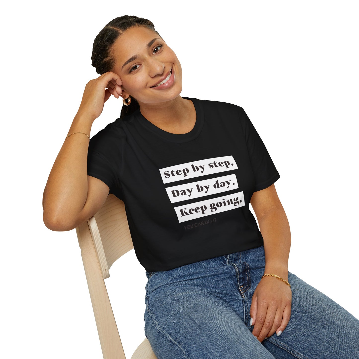 "T-shirt 'Step by Step, Day by Day, Keep Going, You Can Do It' | Woman | Romero's: Estilo con Intención"