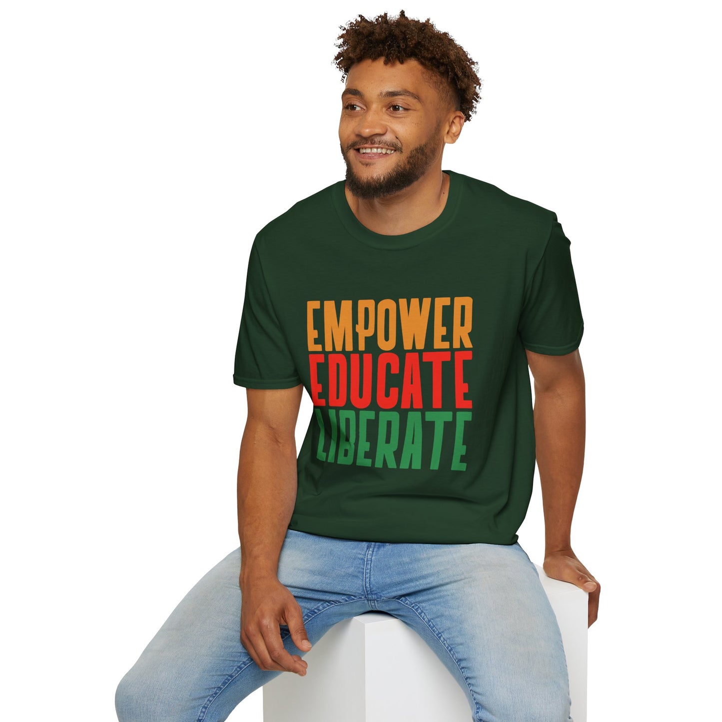 T-Shirt 'Empower, Educate, Liberate': Celebrando la Diversidad en Romero's | Men