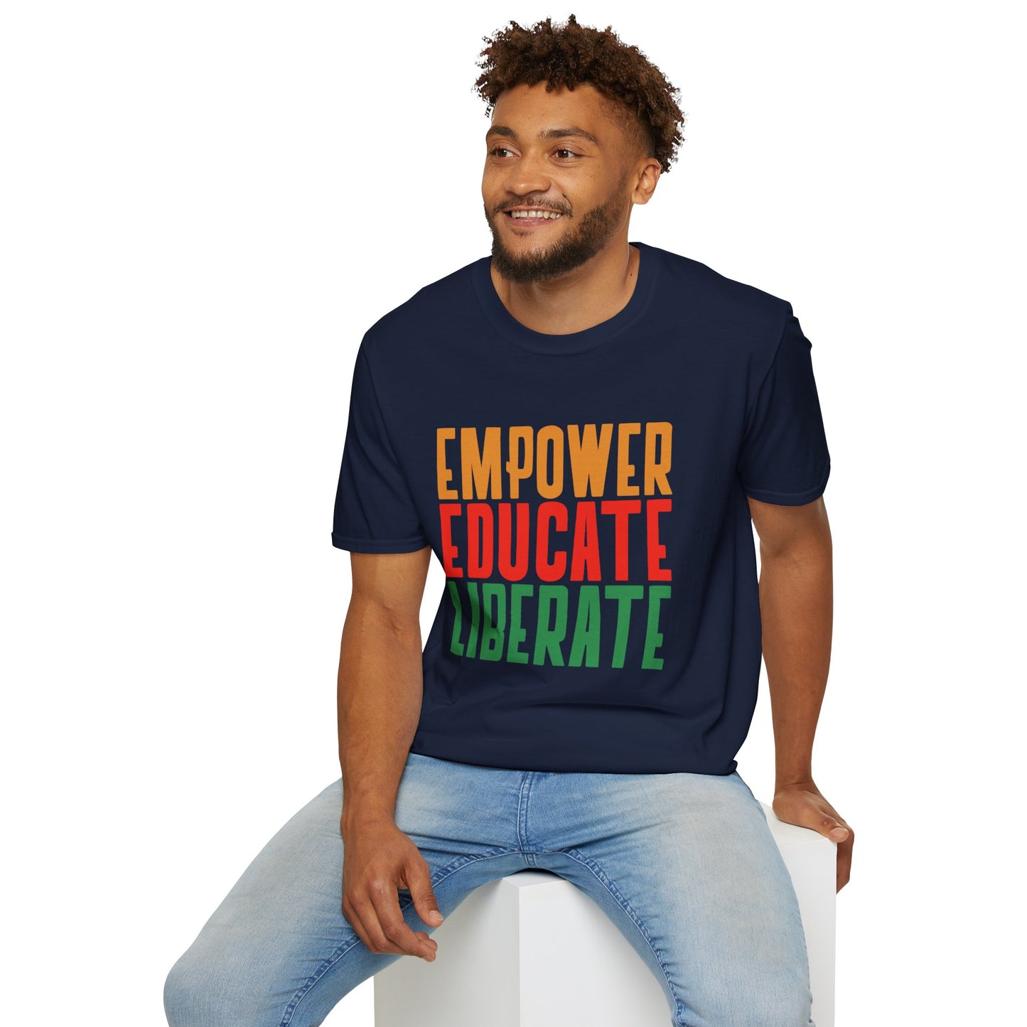 T-Shirt 'Empower, Educate, Liberate': Celebrando la Diversidad en Romero's | Men