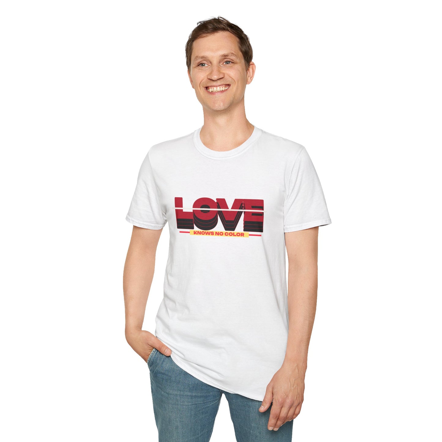 Camiseta 'Love Knows No Color': Comemore a Diversidade no Romero's | Homem