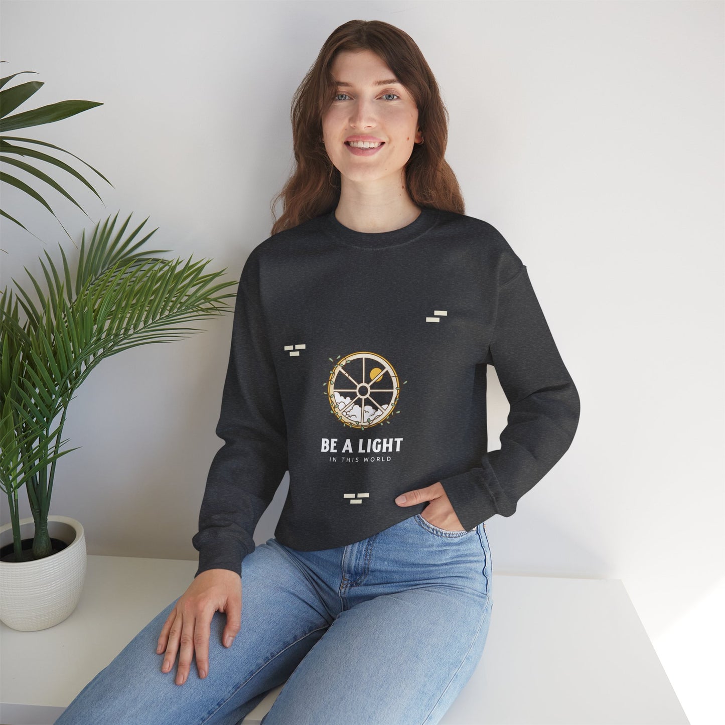 Sweatshirt "Be a Light in this World" - Women