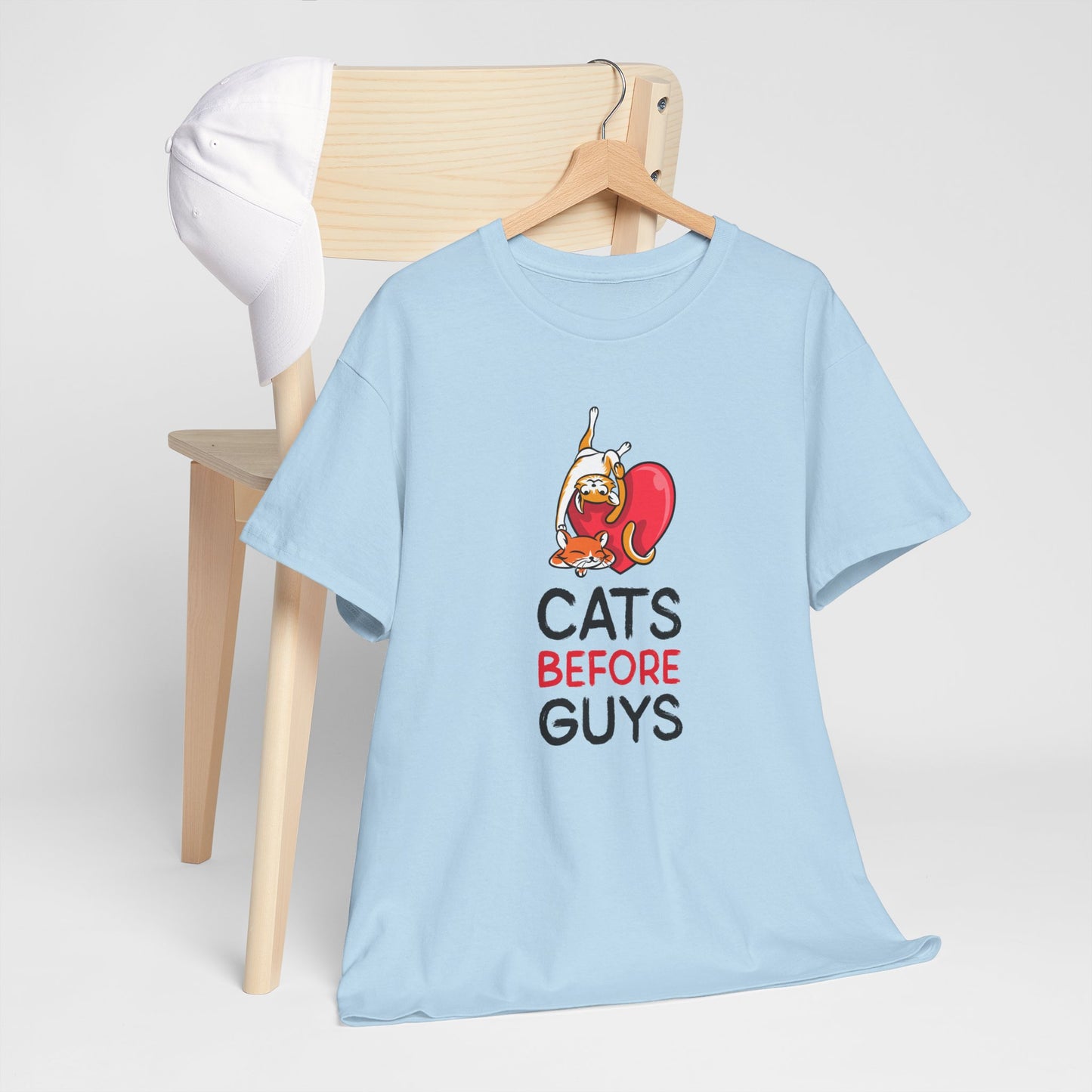 Camiseta - "Cats Before Guys" - Mulher - Romero's