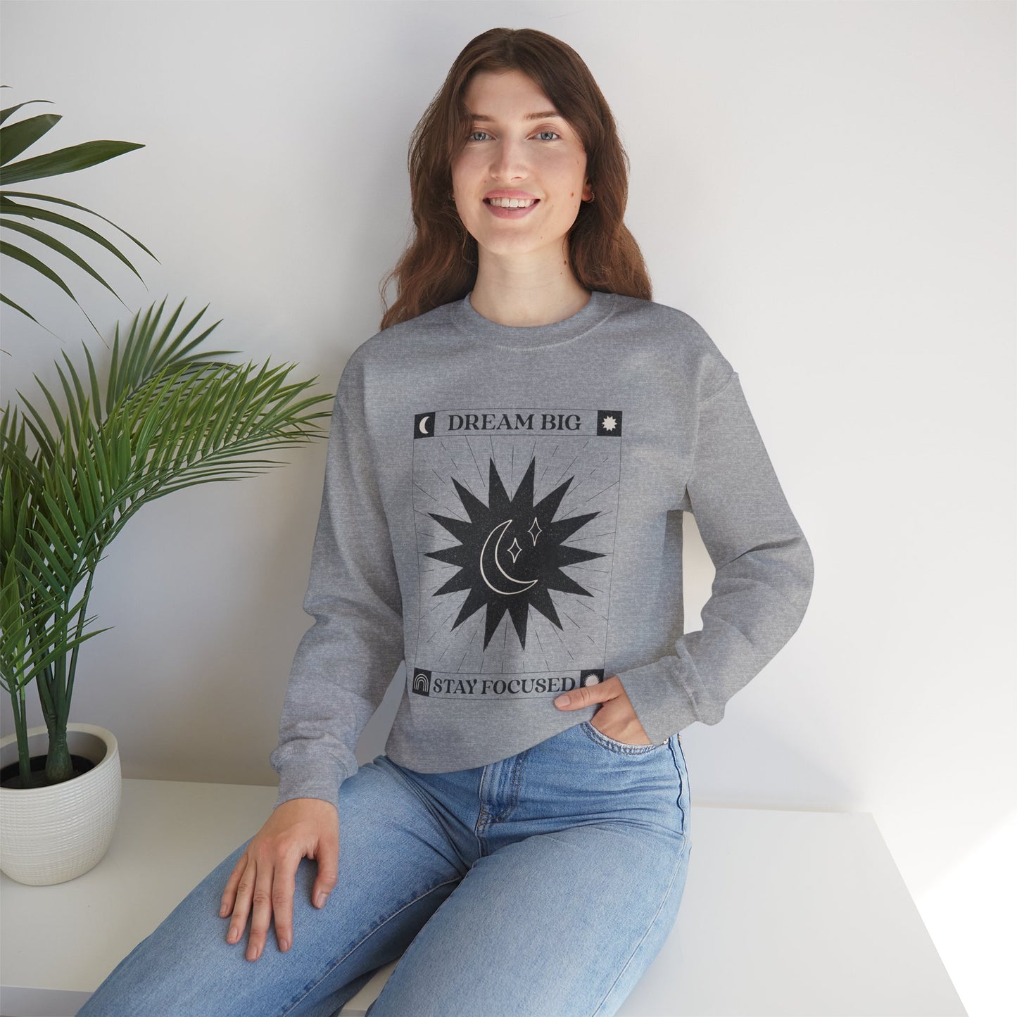 Sweatshirt "Sonhe grande, mantenha o foco" - Mulher