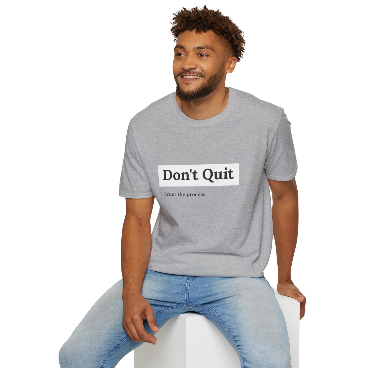 "T-shirt 'Don't Quit, Trust the Process' | Man | Romero's: Estilo con Intención"