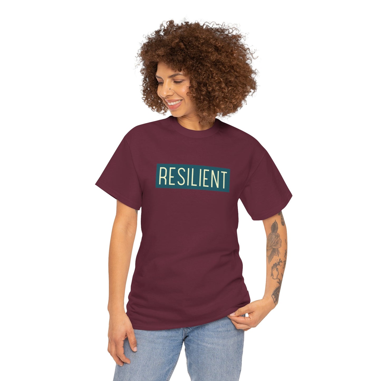 Camiseta - "Resiliente" - Mulher - Romero's