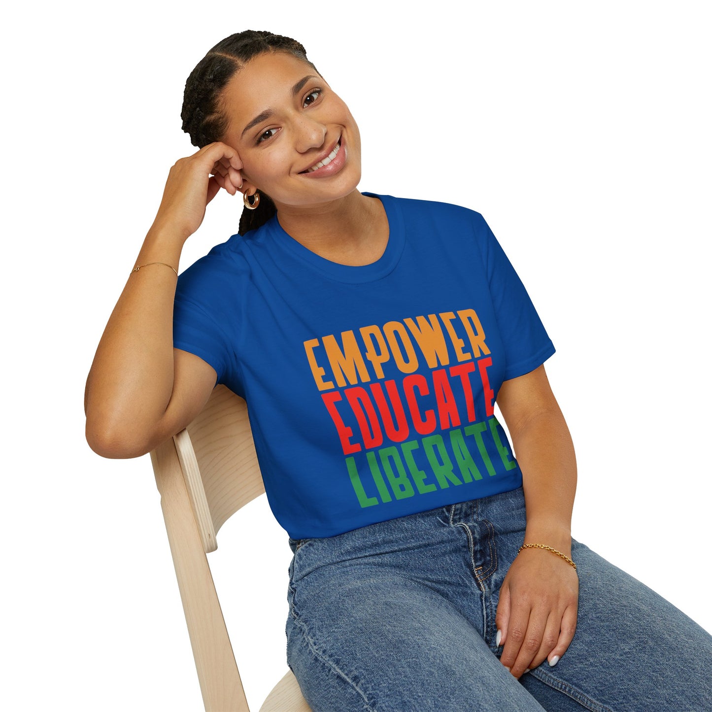 T-Shirt  'Empower, Educate, Liberate': Celebrando la Diversidad en Romero's | Women