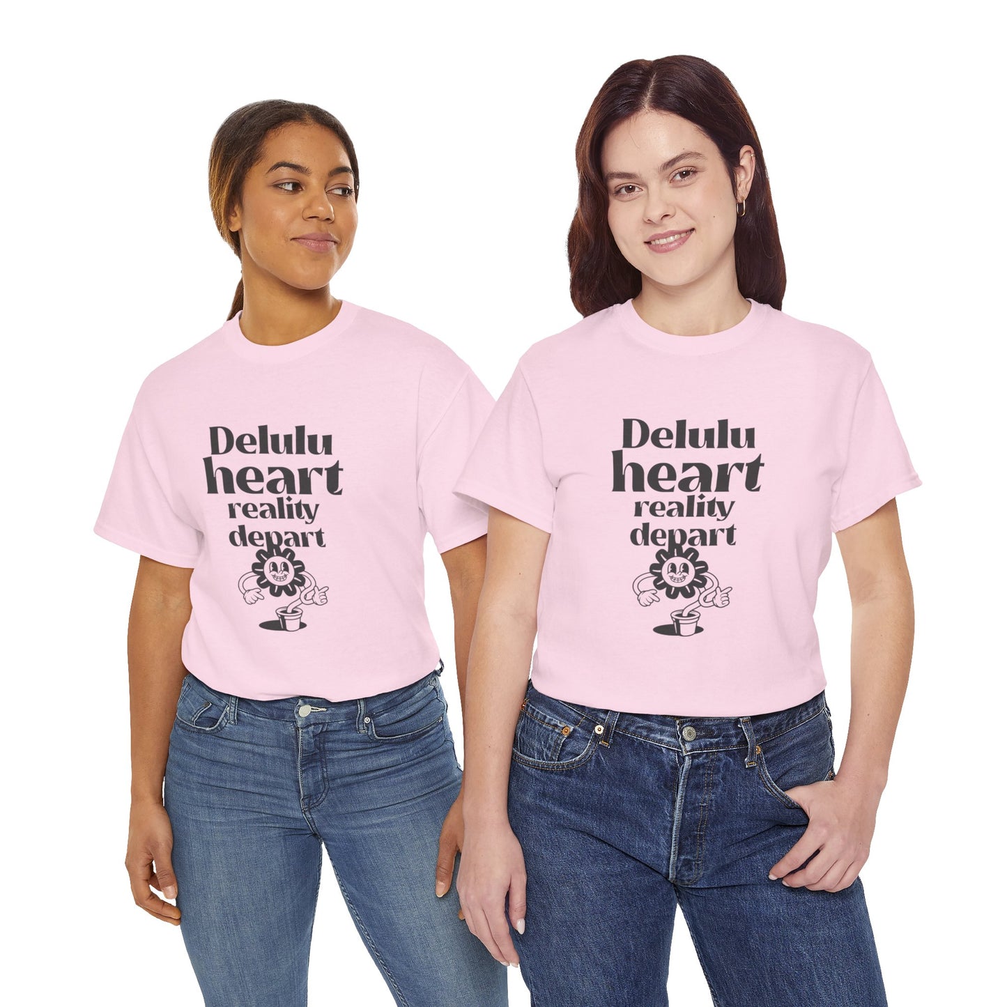 Camiseta -"Delulu Heart, Reality Depart" - Mulher - Romero's