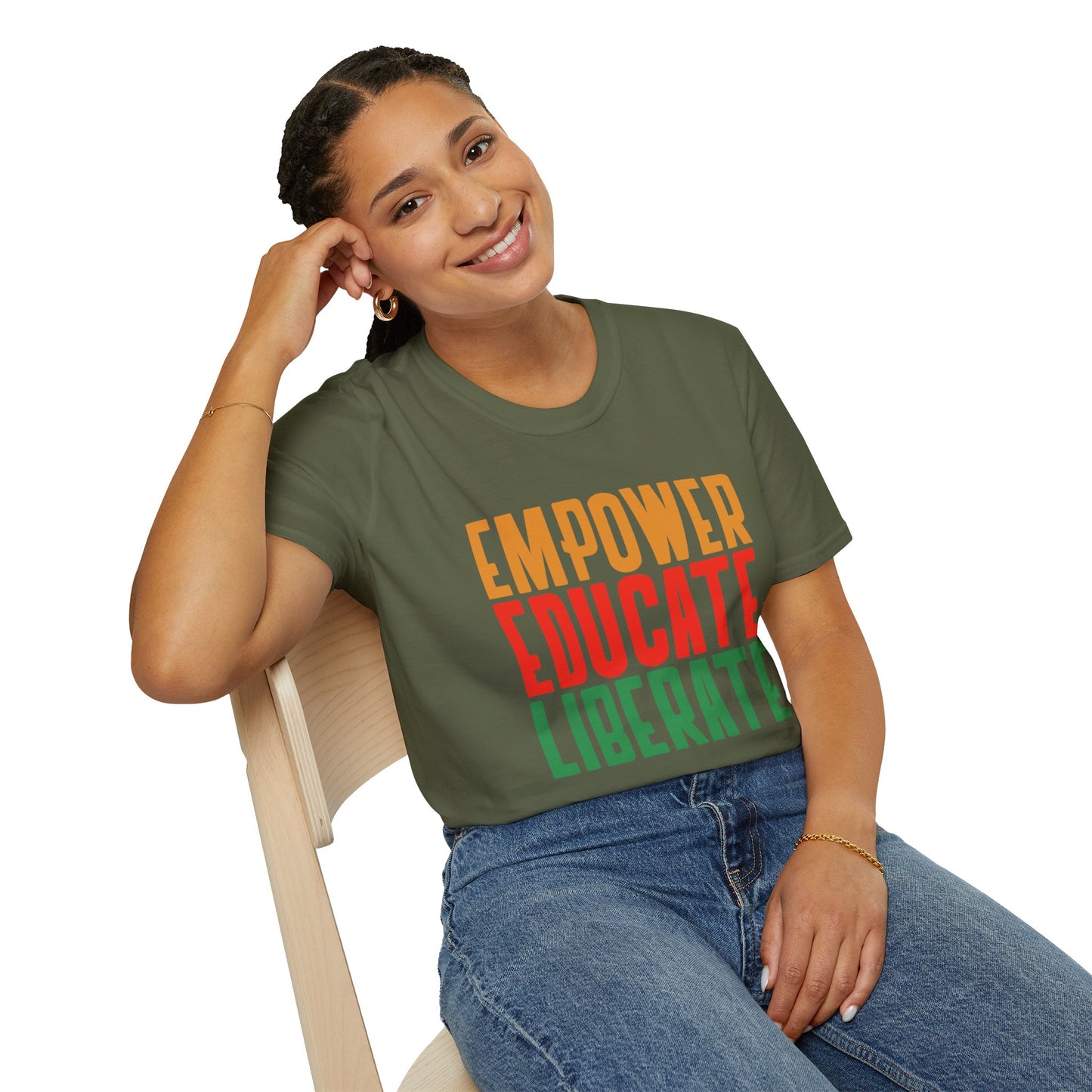 T-Shirt  'Empower, Educate, Liberate': Celebrando la Diversidad en Romero's | Women