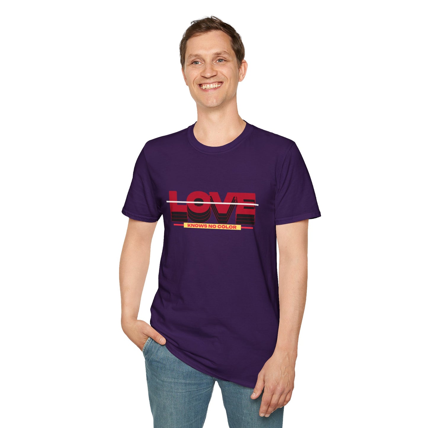 Camiseta 'Love Knows No Color': Comemore a Diversidade no Romero's | Homem